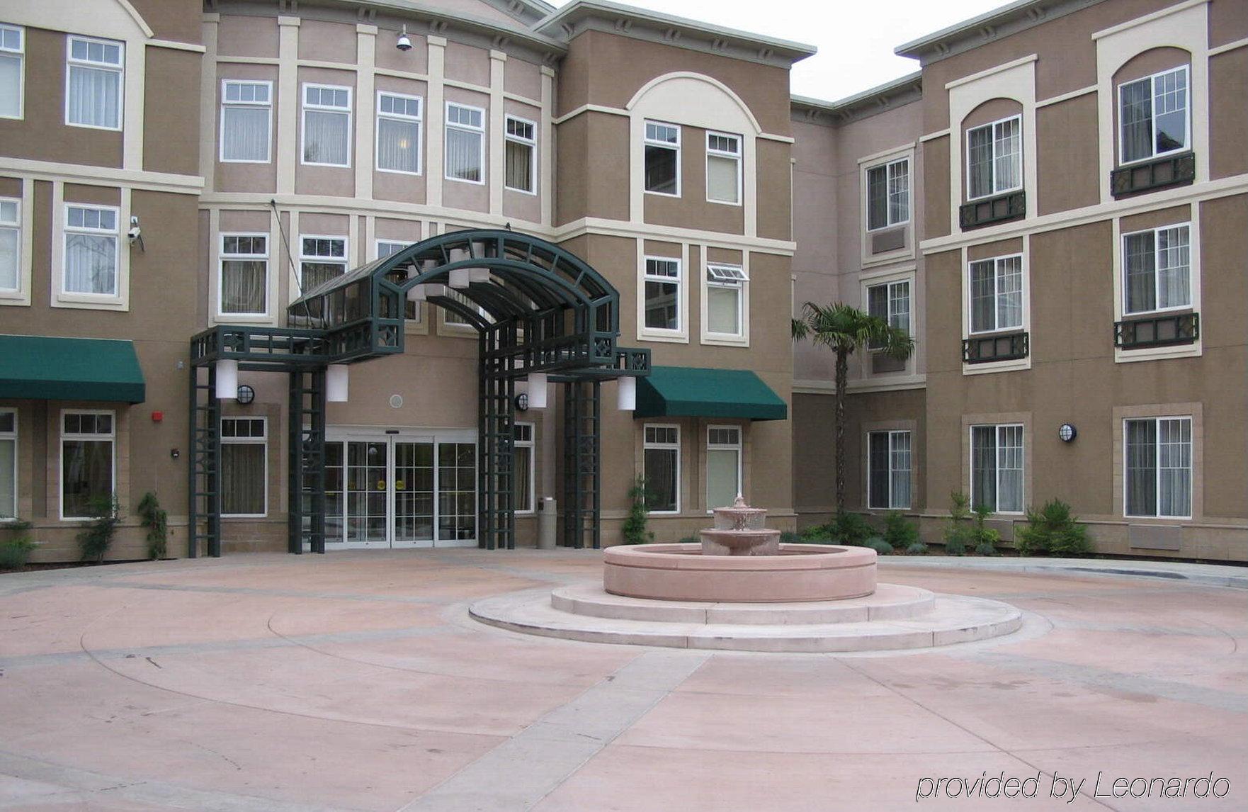 Holiday Inn Express Windsor Sonoma Wine Country By Ihg Exterior foto